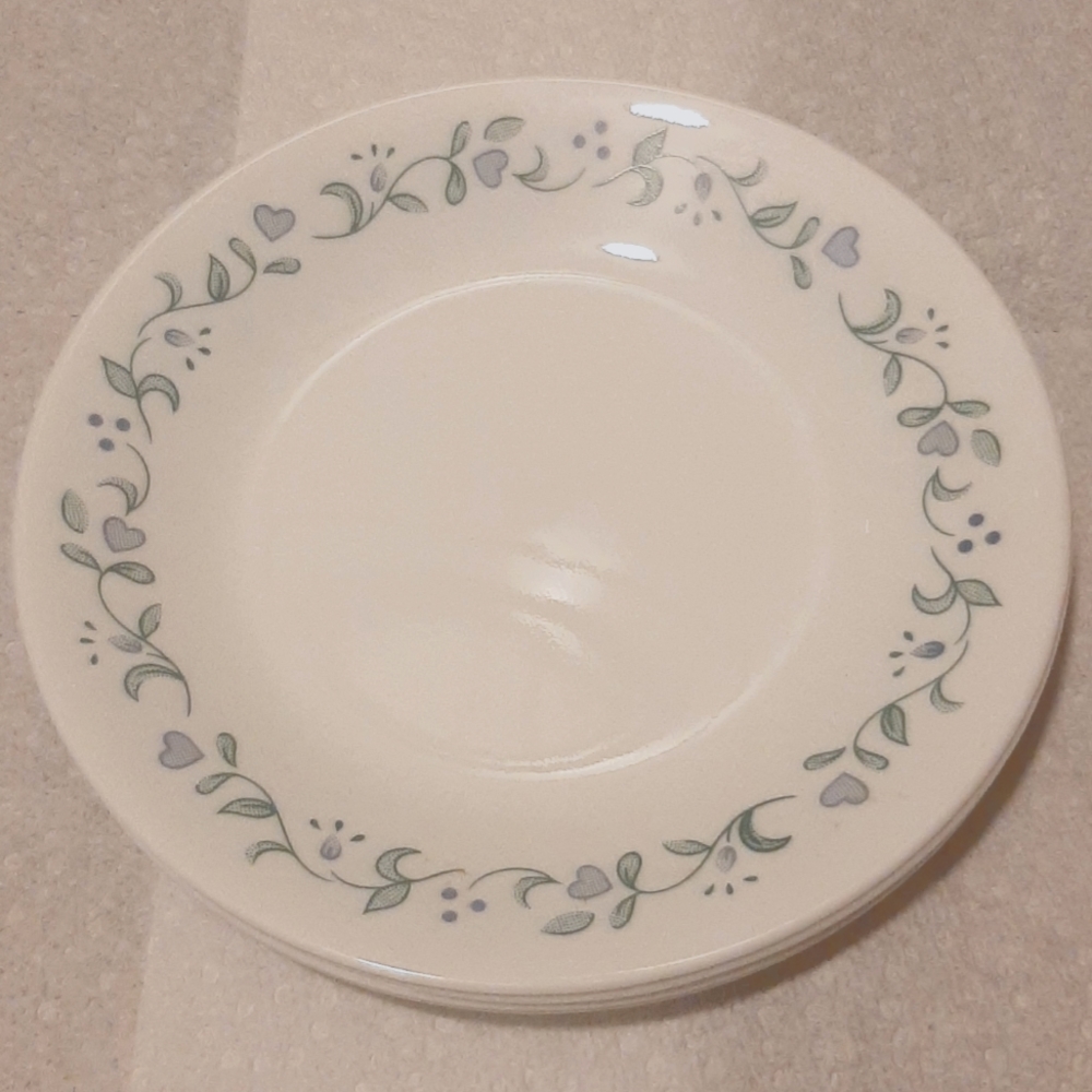 Set of 4 Corelle Salad Plates